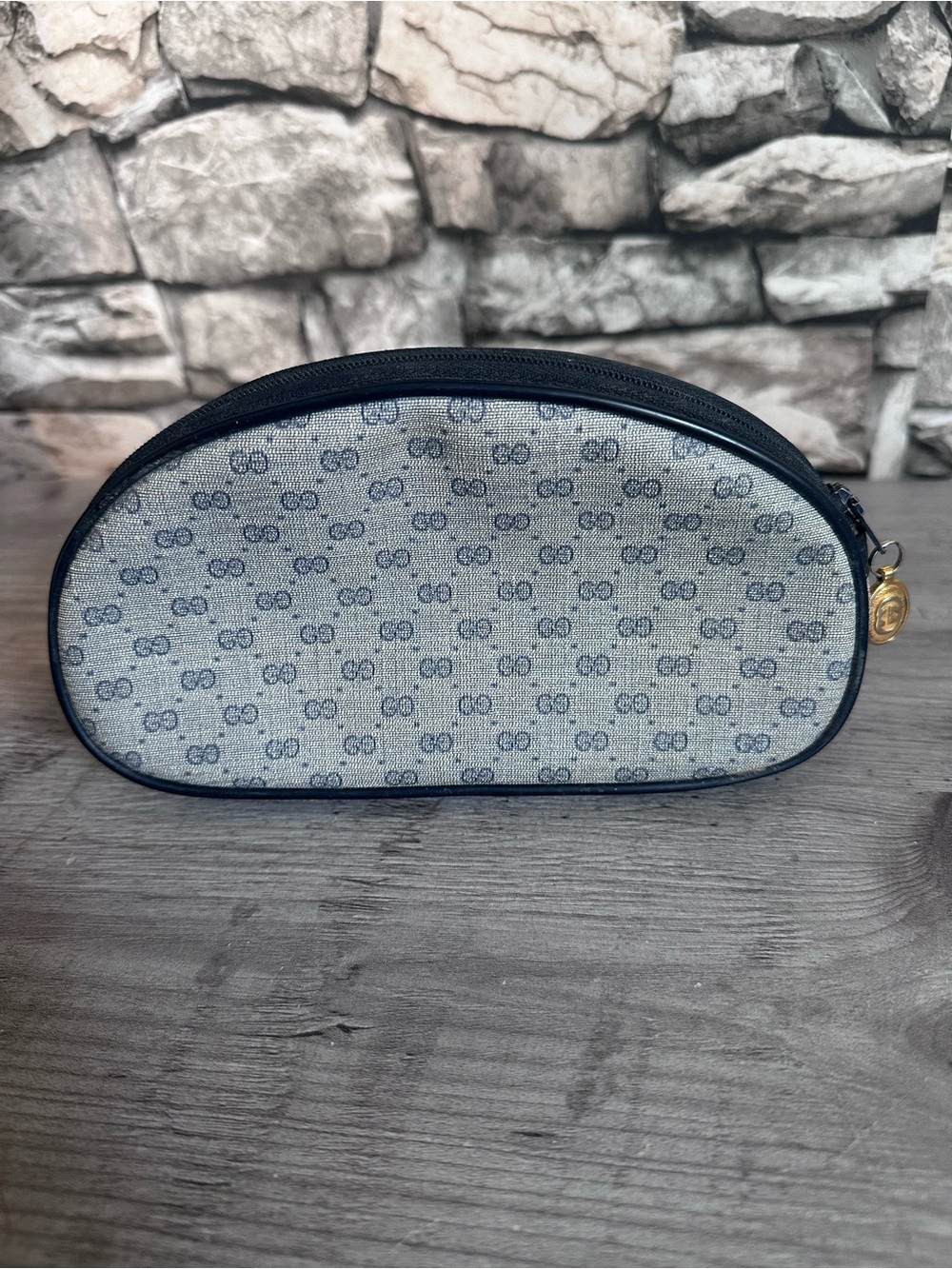 vintage Gucci Micro GG supreme coated canvas zipper pouch - Picture 2 of 9